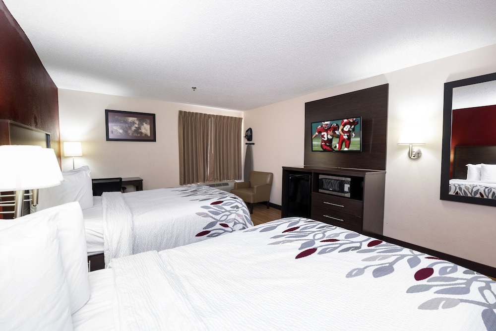 Red Roof Inn & Suites Dover Downtown - photo 18