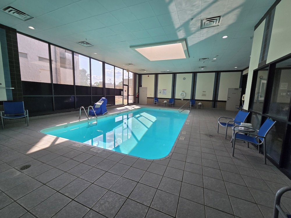 Holiday Inn Hotel & Suites Cincinnati Eastgate by IHG - photo 19