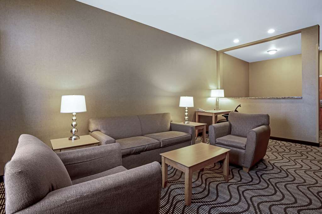 La Quinta Inn & Suites by Wyndham Coeur d`Alene - photo 19
