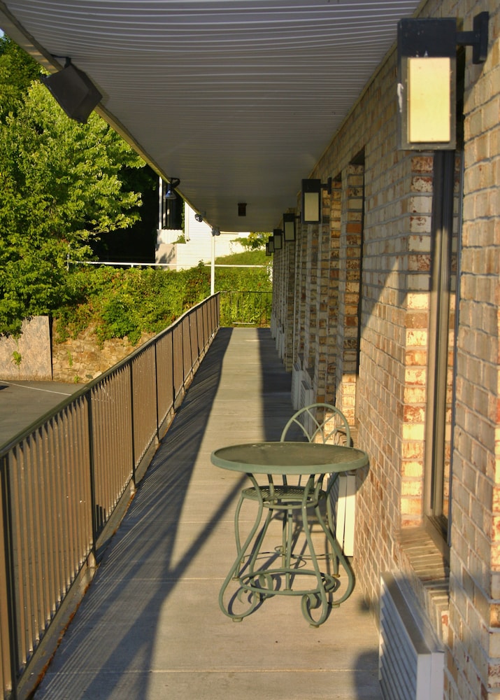 Relax Inn Motel - photo 24