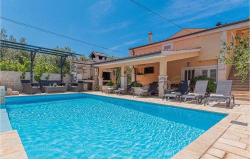 Lovely Apartment In Sibenik With Sauna — 5-Star Luxury Hotel in Sibenik, Croatia