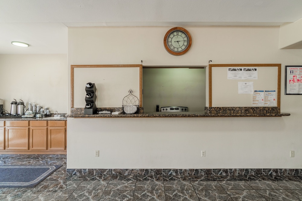 Texan Inn By Oyo Beeville Us 181 - photo 10