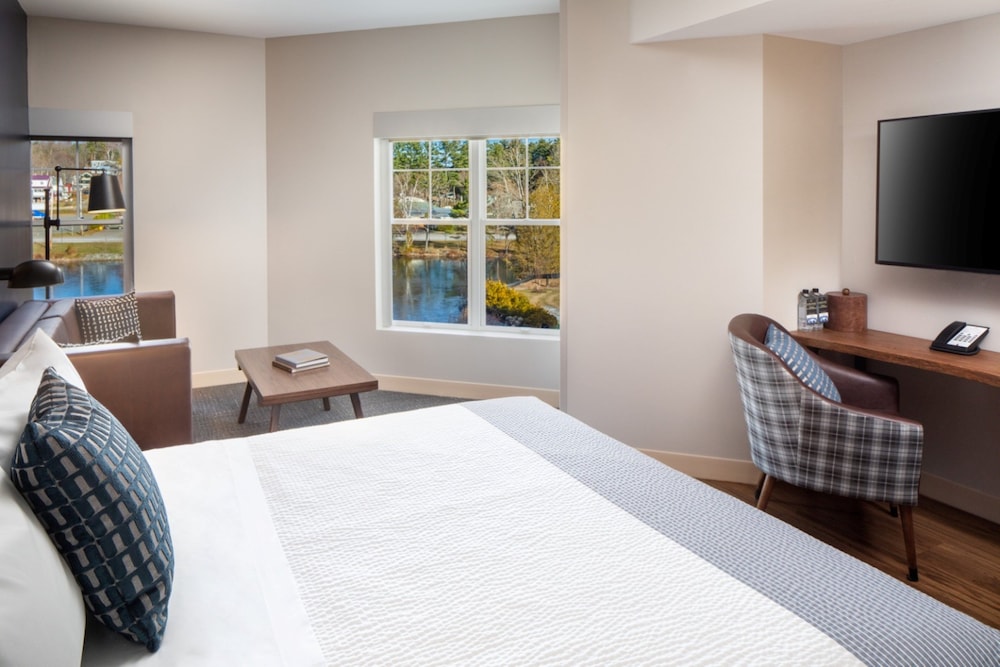 Voco Saranac Lake Waterfront An Ihg Hotel - photo 23