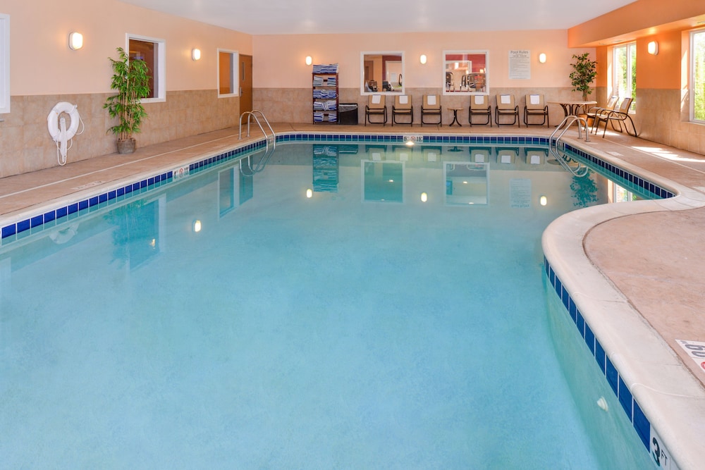 Holiday Inn Express Hotel & Suites Lancaster Lititz by IHG - photo 34