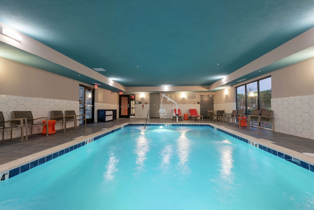Hampton Inn & Suites Xenia Dayton - photo 32