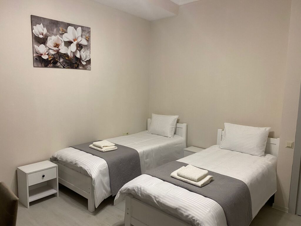Cultural Crossing Hotel