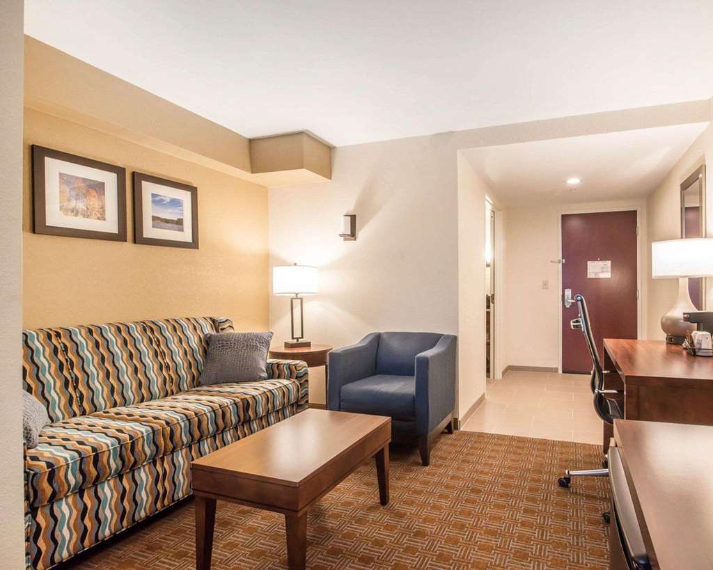 Comfort Inn & Suites Brattleboro I 91 - photo 17