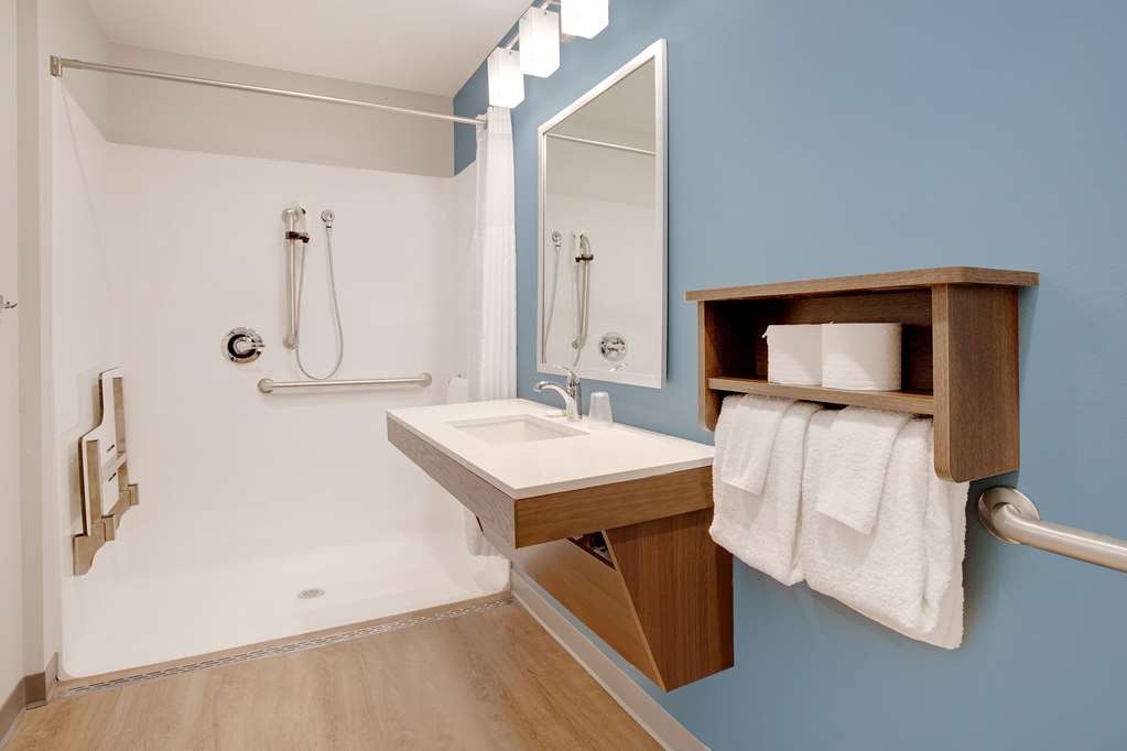 WoodSpring Suites Carol Stream Chicago - photo 14