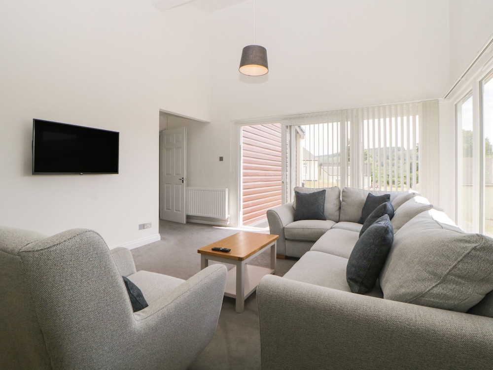 Harcombe House Bungalow 5 — 4-Star Luxury Hotel in Newton Abbot, United Kingdom