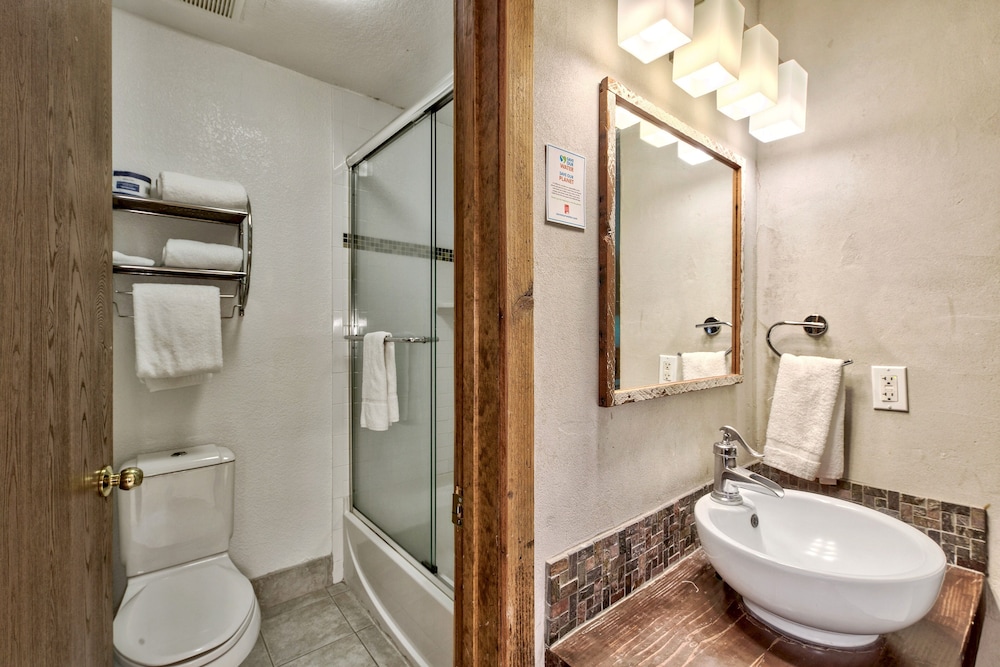 Inn At South Lake Tahoe - photo 18
