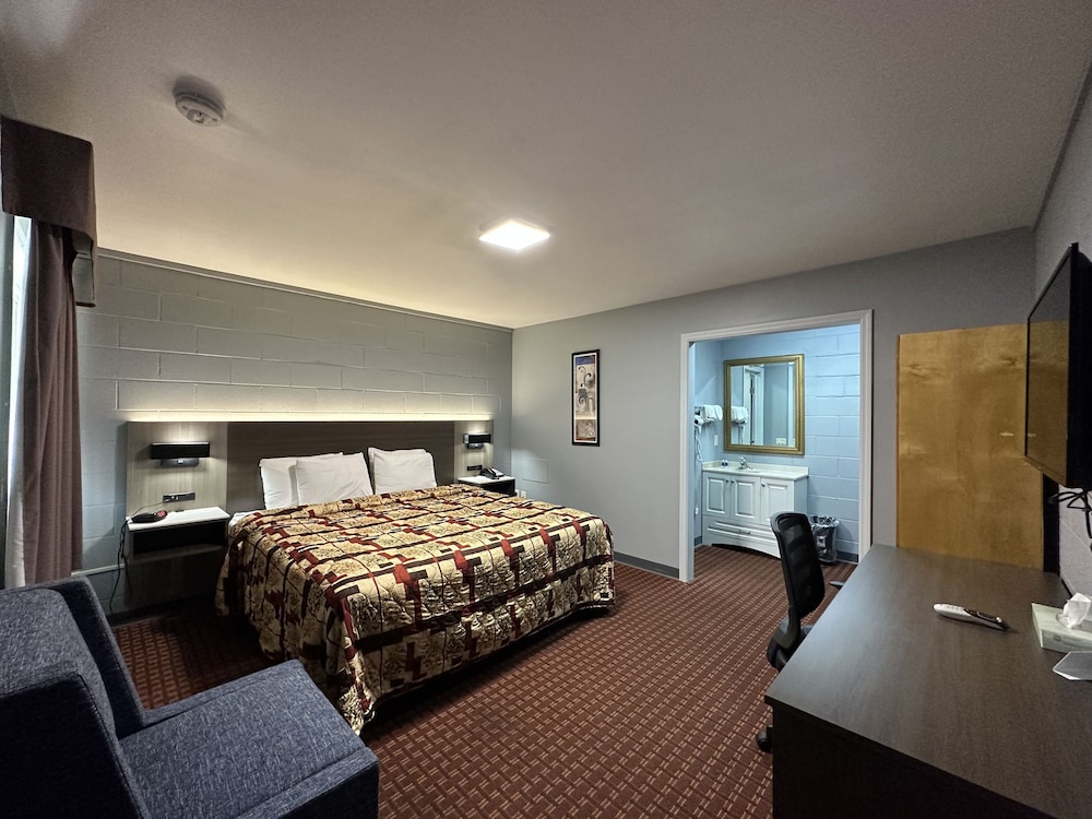 Rodeway Inn & Suites Walhalla - photo 7