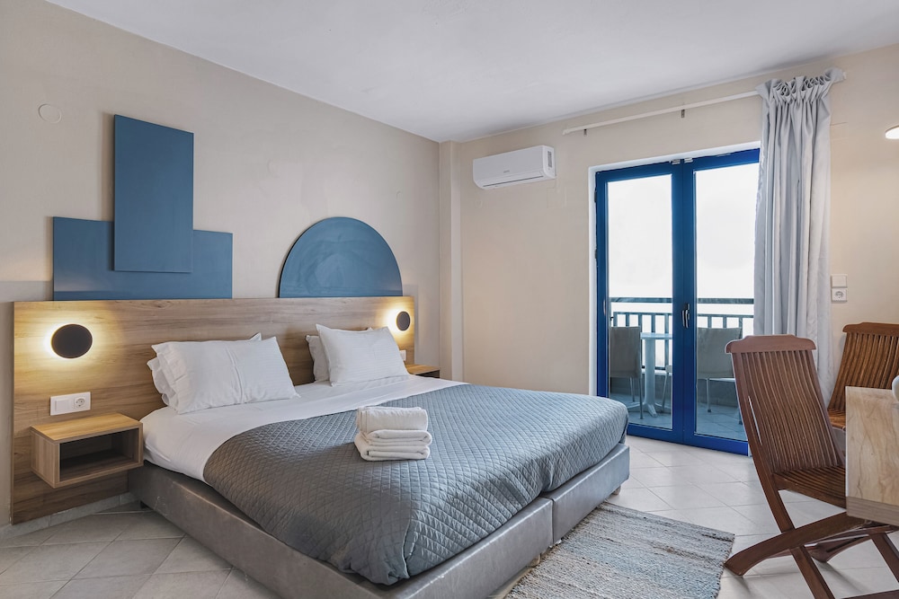 Yria Beach Hotel — Kokkini Chani — photo 3