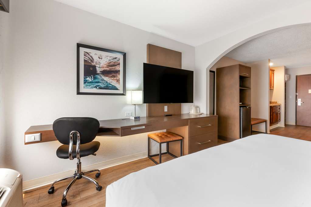 Best Western Sycamore Inn - photo 17