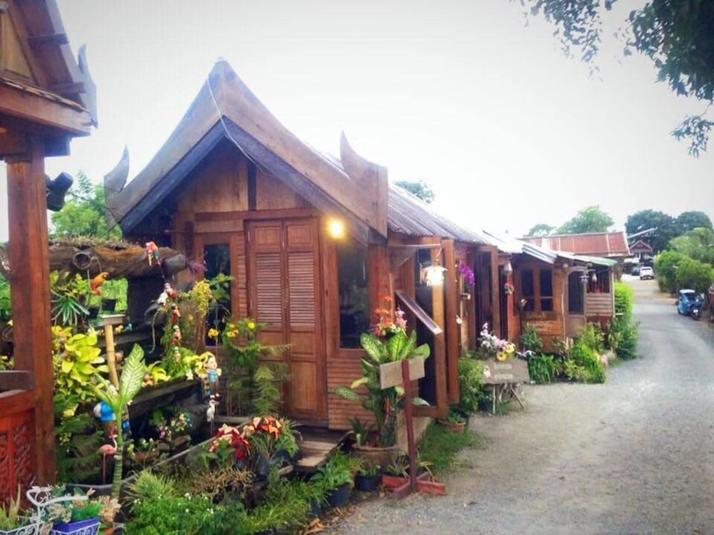 Jidapa Resort in Phra Nakhon Si Ayutthaya, Thailand