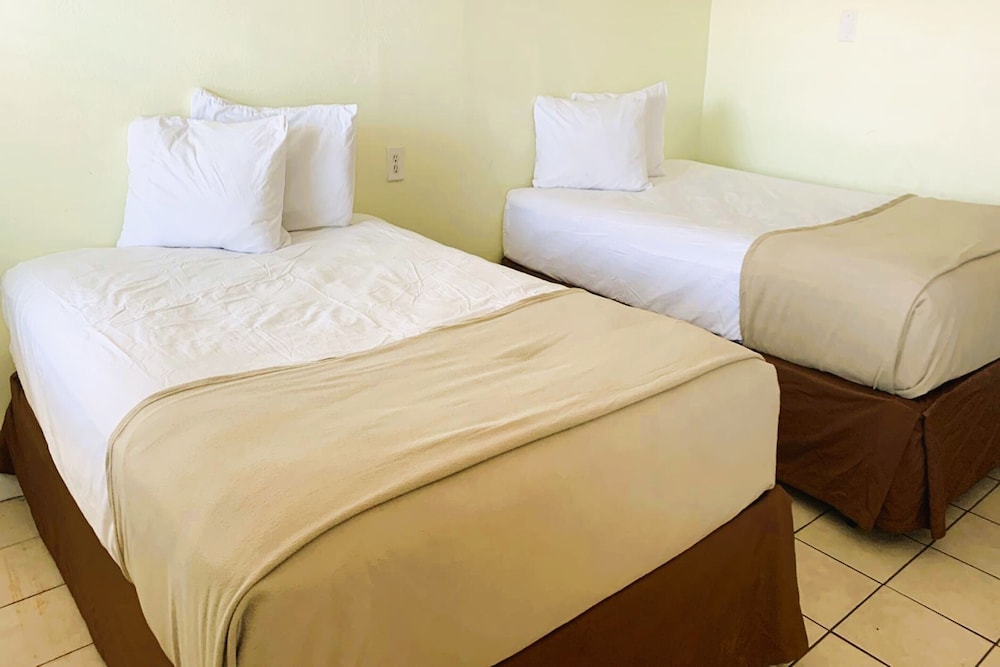 OYO Hotel Rockport Bay View - photo 25