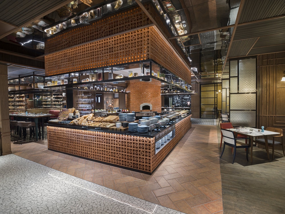 מזון ומשקאות