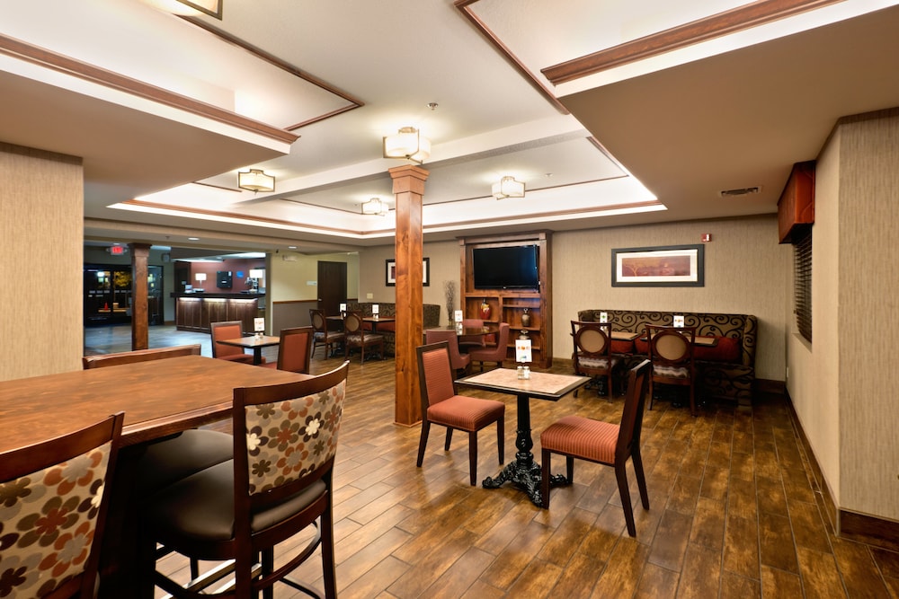 Holiday Inn Express Show Low by IHG - photo 26