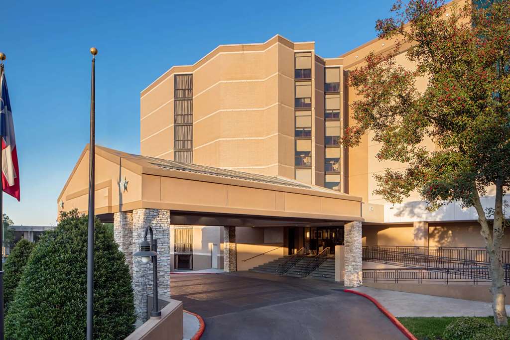 Sonesta Hotel Houston IAH Airport - photo 3
