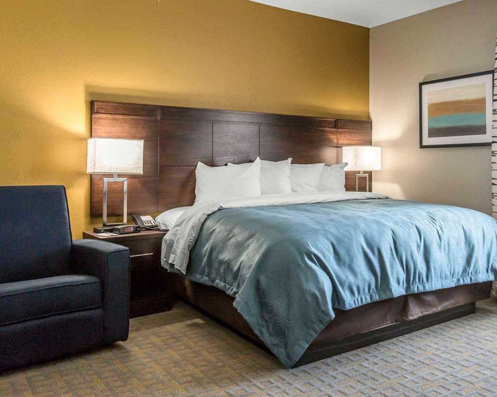 MainStay Suites Midland - photo 10