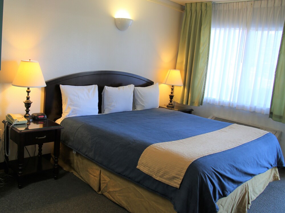 Idaho Inn - photo 11