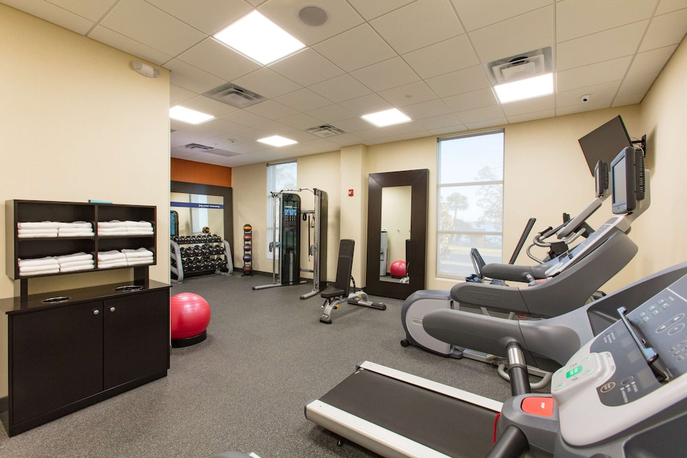 Hampton Inn Palatka - photo 28