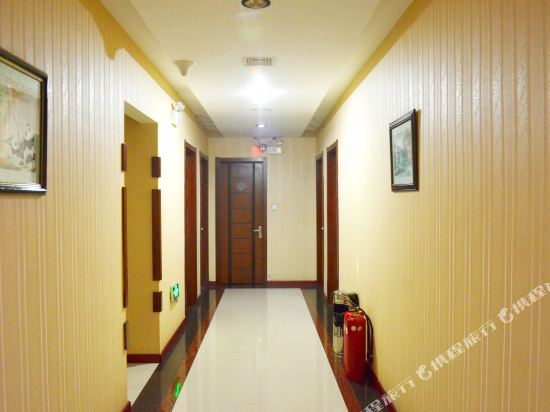 OYO love home Hotel — hotel in Songyuan
