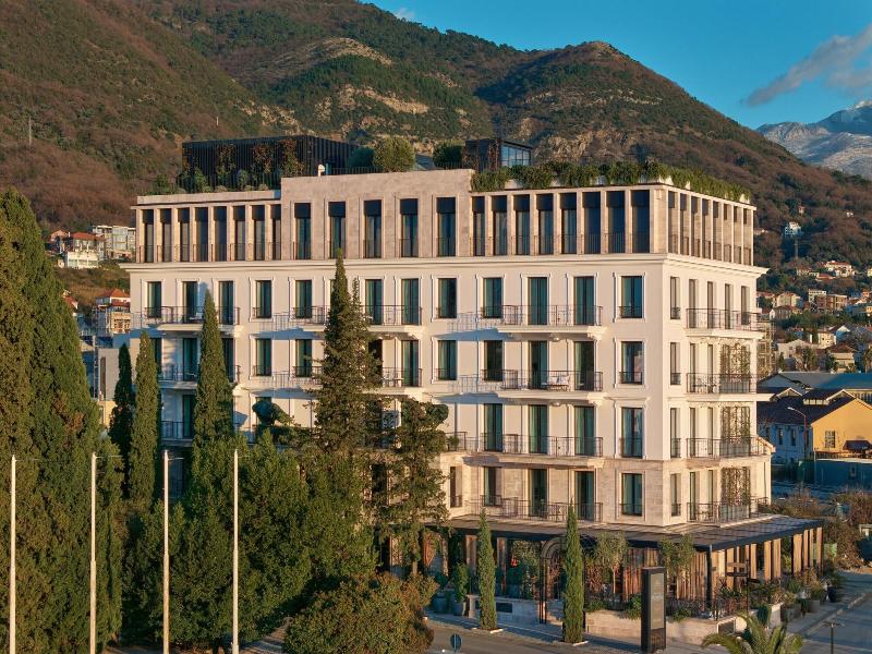 Porto Palace — 5-Star Luxury Hotel in Tivat, Montenegro