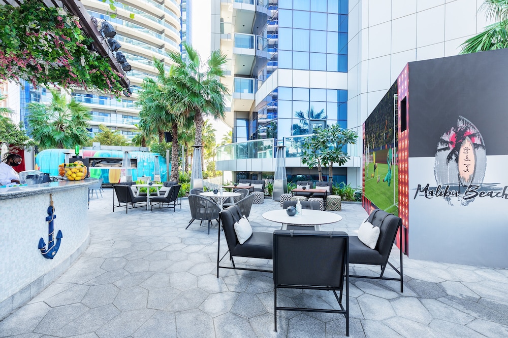 מזון ומשקאות