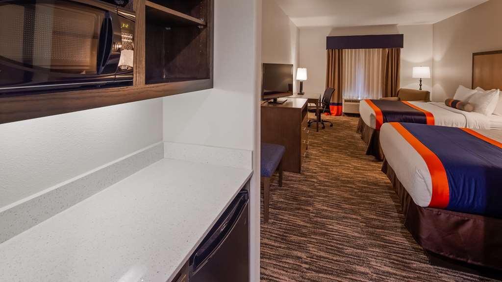 Best Western Plus Ardmore Inn & Suites - photo 14