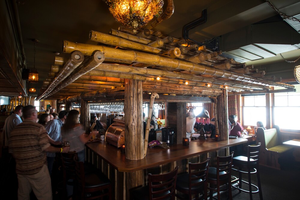 McMenamins Kalama Harbor Lodge - photo 46
