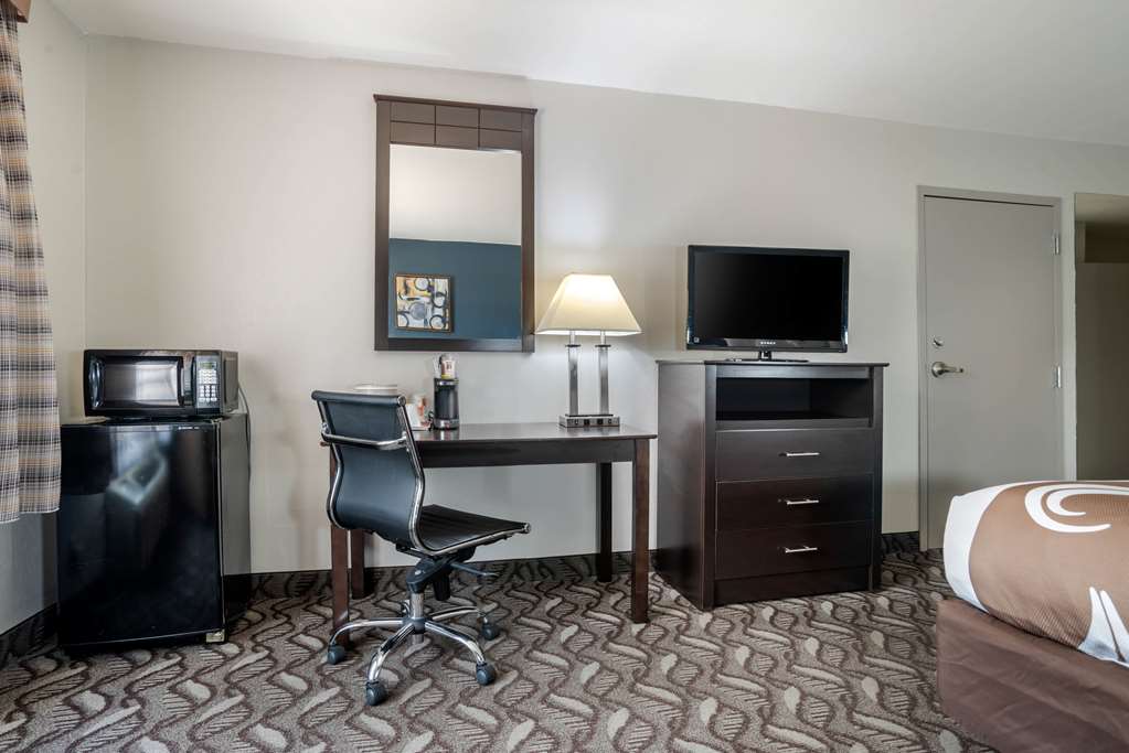 Quality Suites Baton Rouge East Denham Springs - photo 43