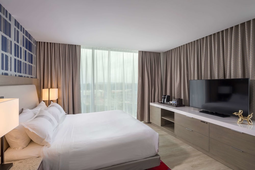 The Summit Hotel - photo 15