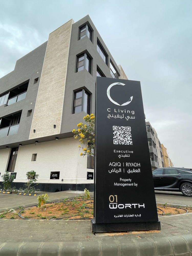 Surf Mist - carbon neutral hotel in Unknown City