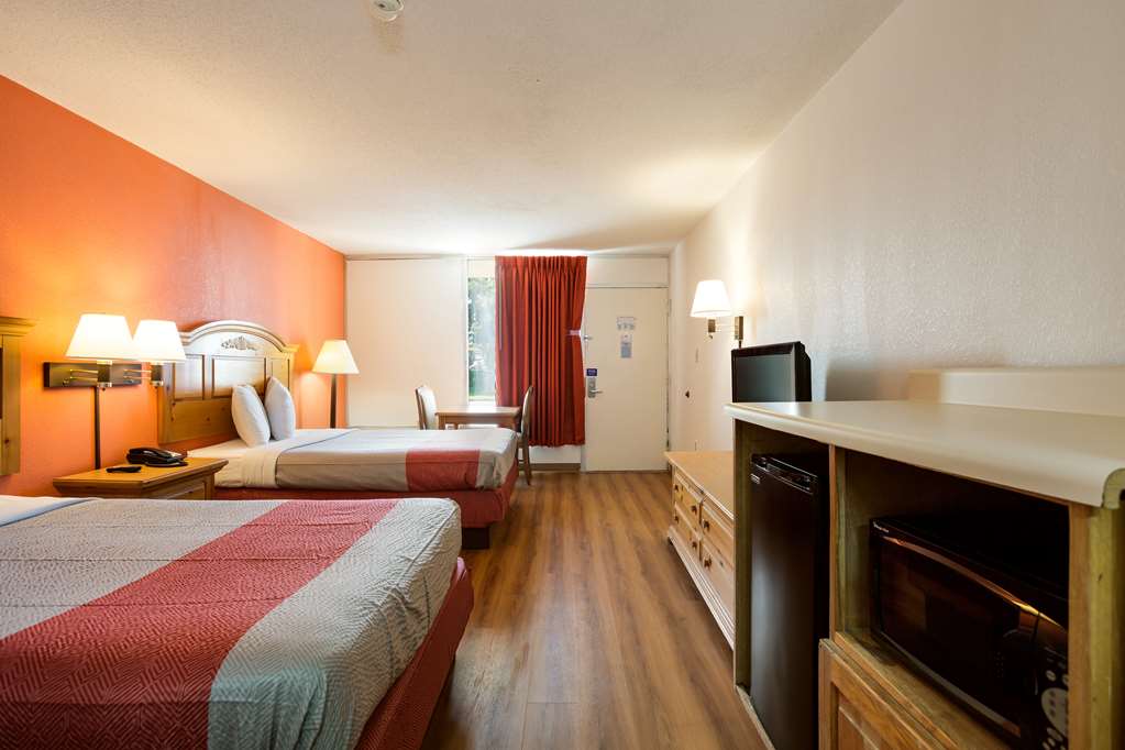 Motel 6 Clarksville TN - photo 7