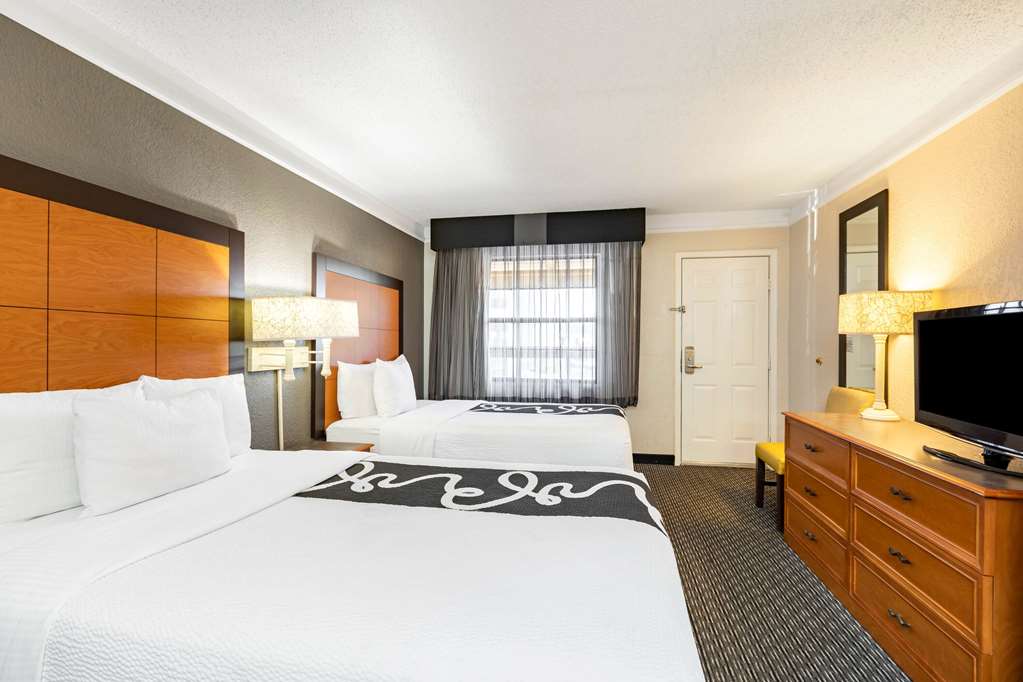 Travelodge by Wyndham El Paso Airport - photo 5