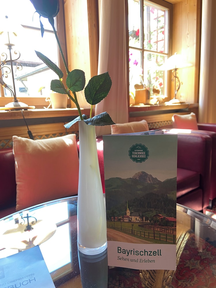 Hotel Alpenhof Bayrischzell — 4-Star Luxury Hotel in Bayrischzell, Germany