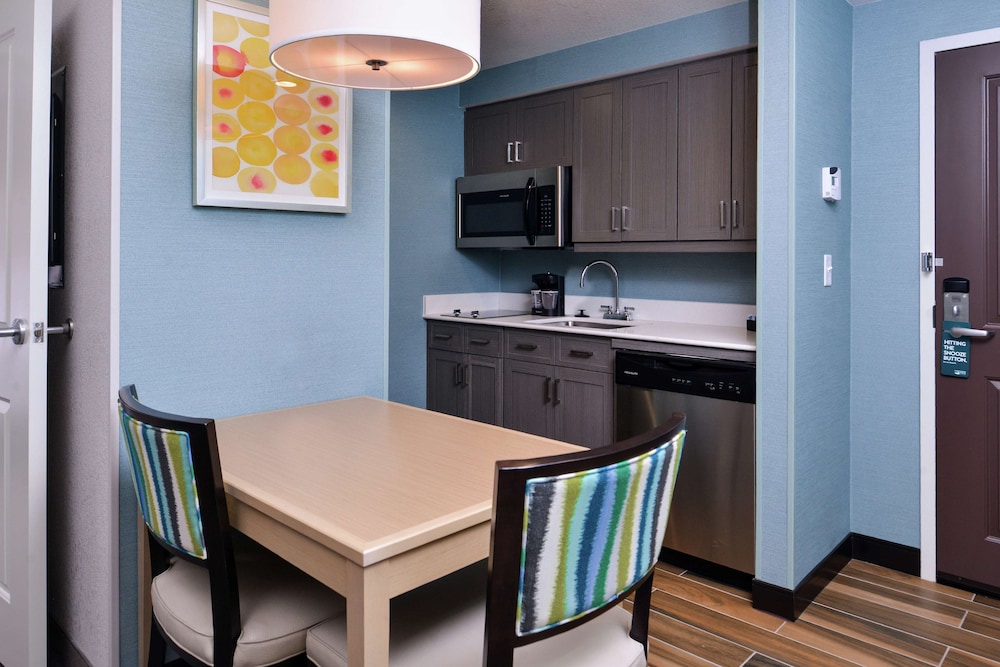 Homewood Suites by Hilton Des Moines Airport - photo 31
