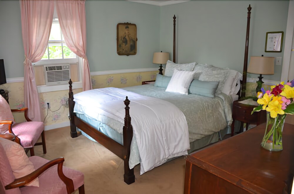 Thornewood Inn & Restaurant - photo 13
