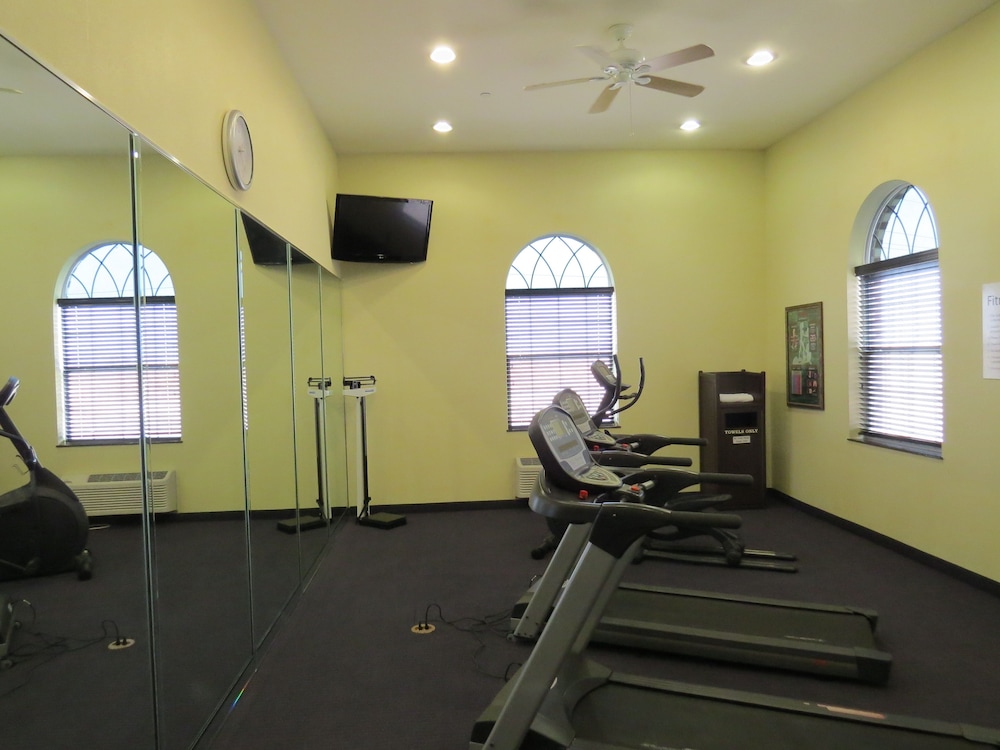 Holiday Inn Express & Suites Pampa by IHG - photo 48