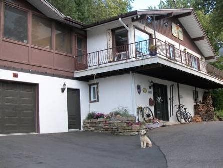 Au Beau Soleil Bed & Breakfast — 4-Star Luxury Hotel in Mont-Tremblant, Canada
