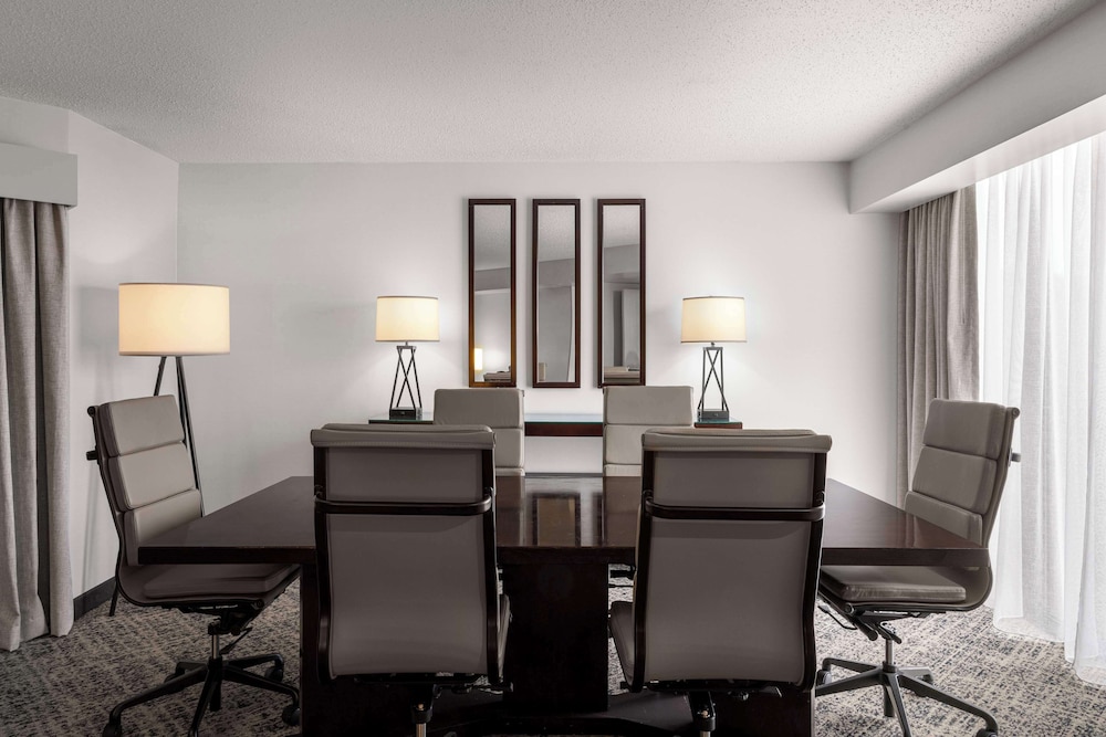 Embassy Suites Hotel Birmingham - photo 7