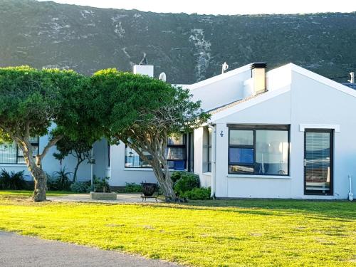 4 on Hoffman Seaview - last minute hotel in Unknown City