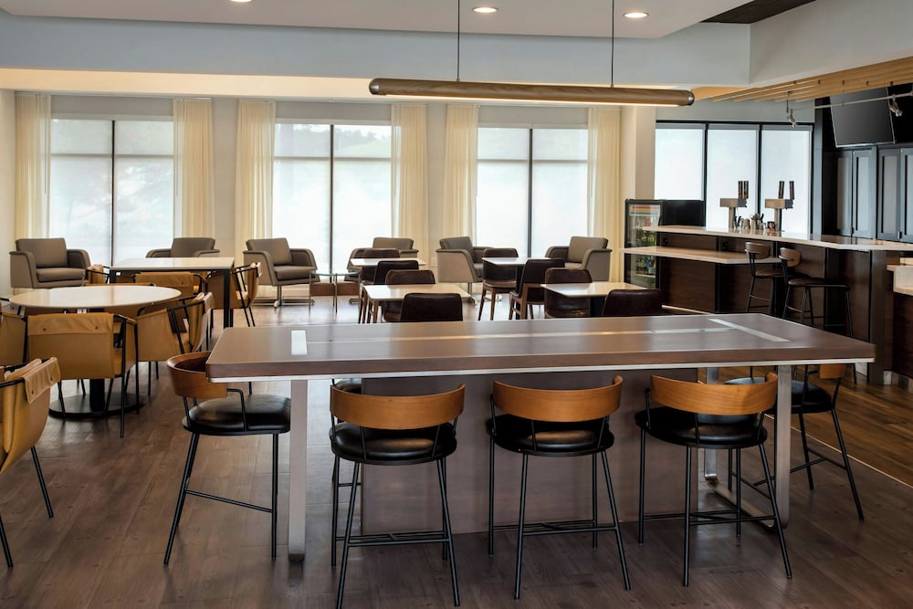 Courtyard by Marriott Rye - photo 39