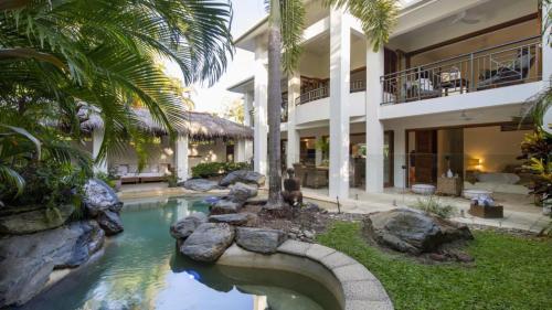 Frangipani 3 — Port Douglas