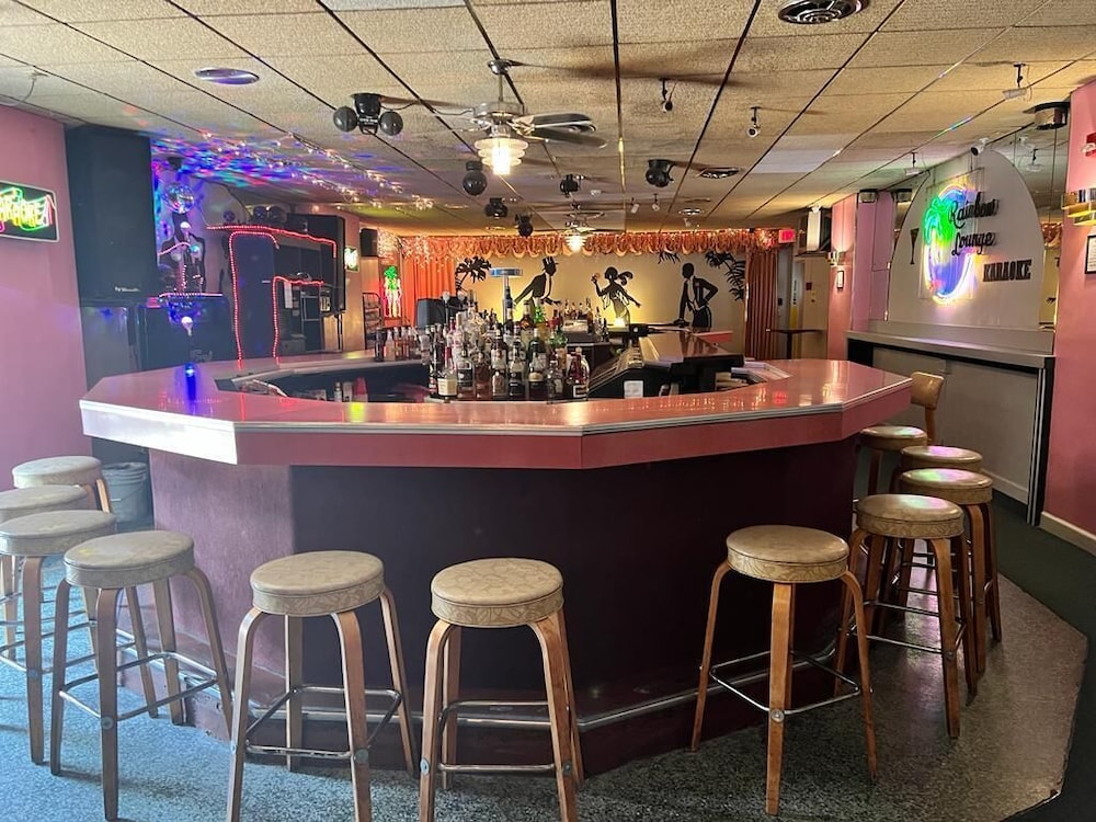 Canfield Hotel - photo 16