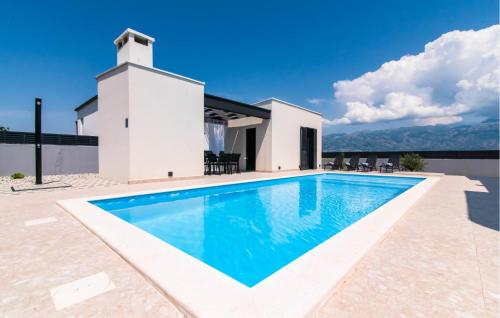 Lovely Home In Razanac With Wifi — 5-Star Luxury Hotel in Razanac, Croatia