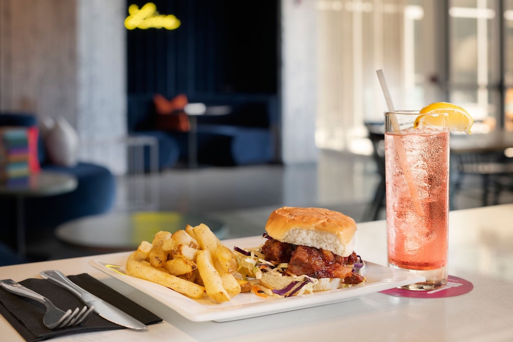 Aloft Oklahoma City Quail Springs - photo 26
