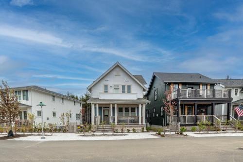 Ocean Breeze by Seabrook Hospitality in Huntington Beach, United States