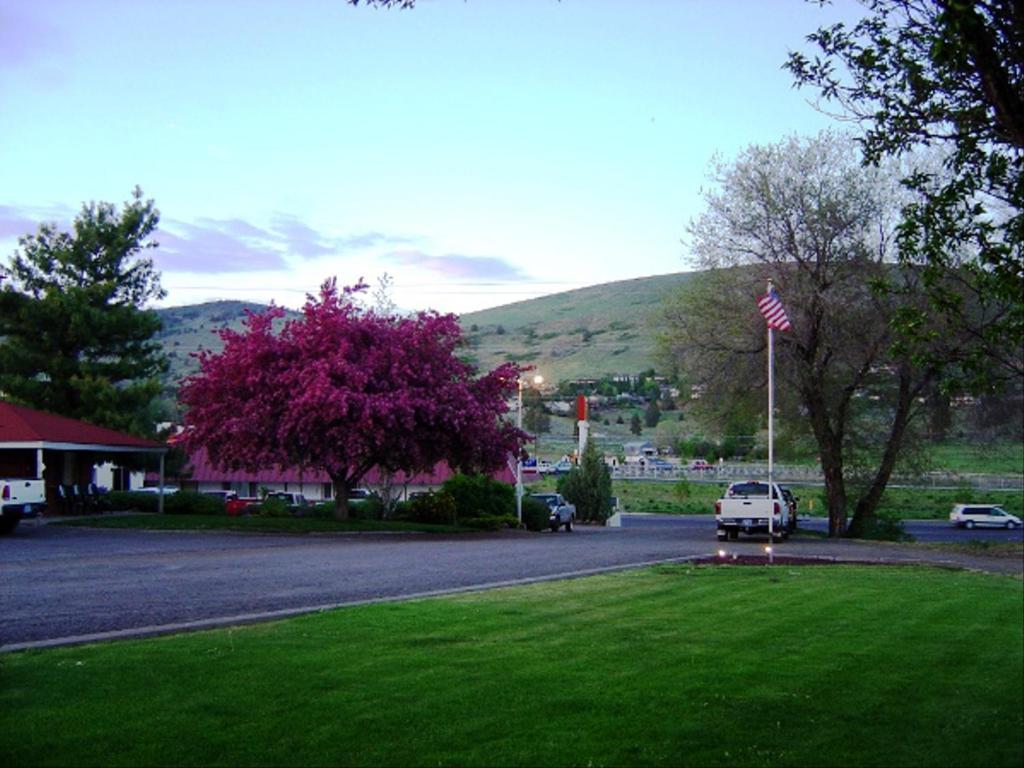 Golden West Motel - photo 36