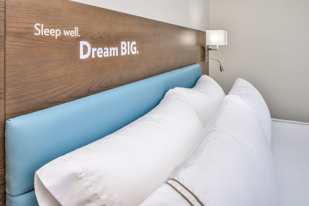EVEN Hotel Pittsburgh Downtown by IHG - photo 7